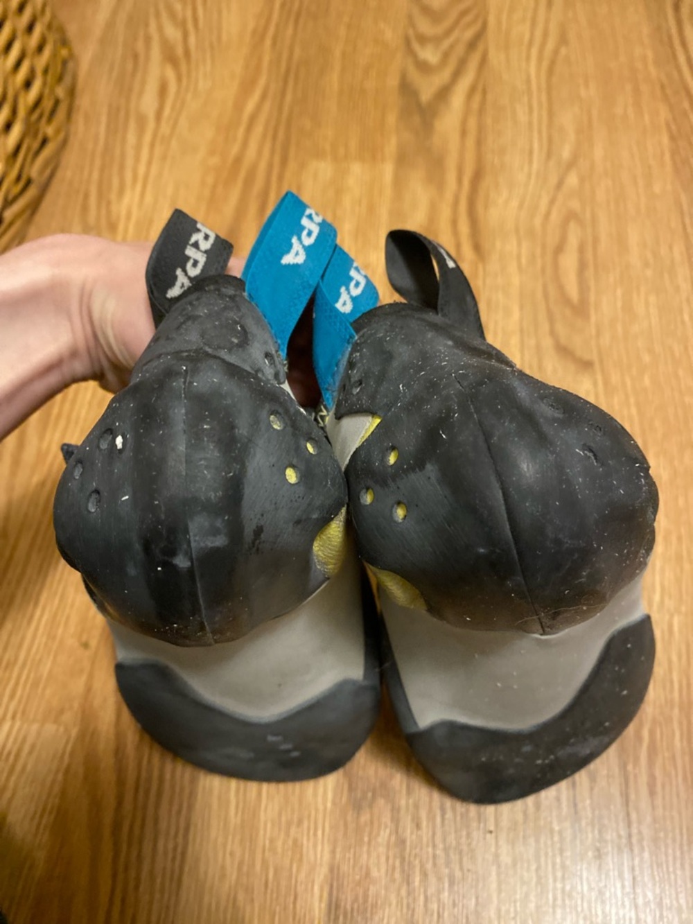 Scarpa Veloce Climbing Shoes - Picture 4 of 7